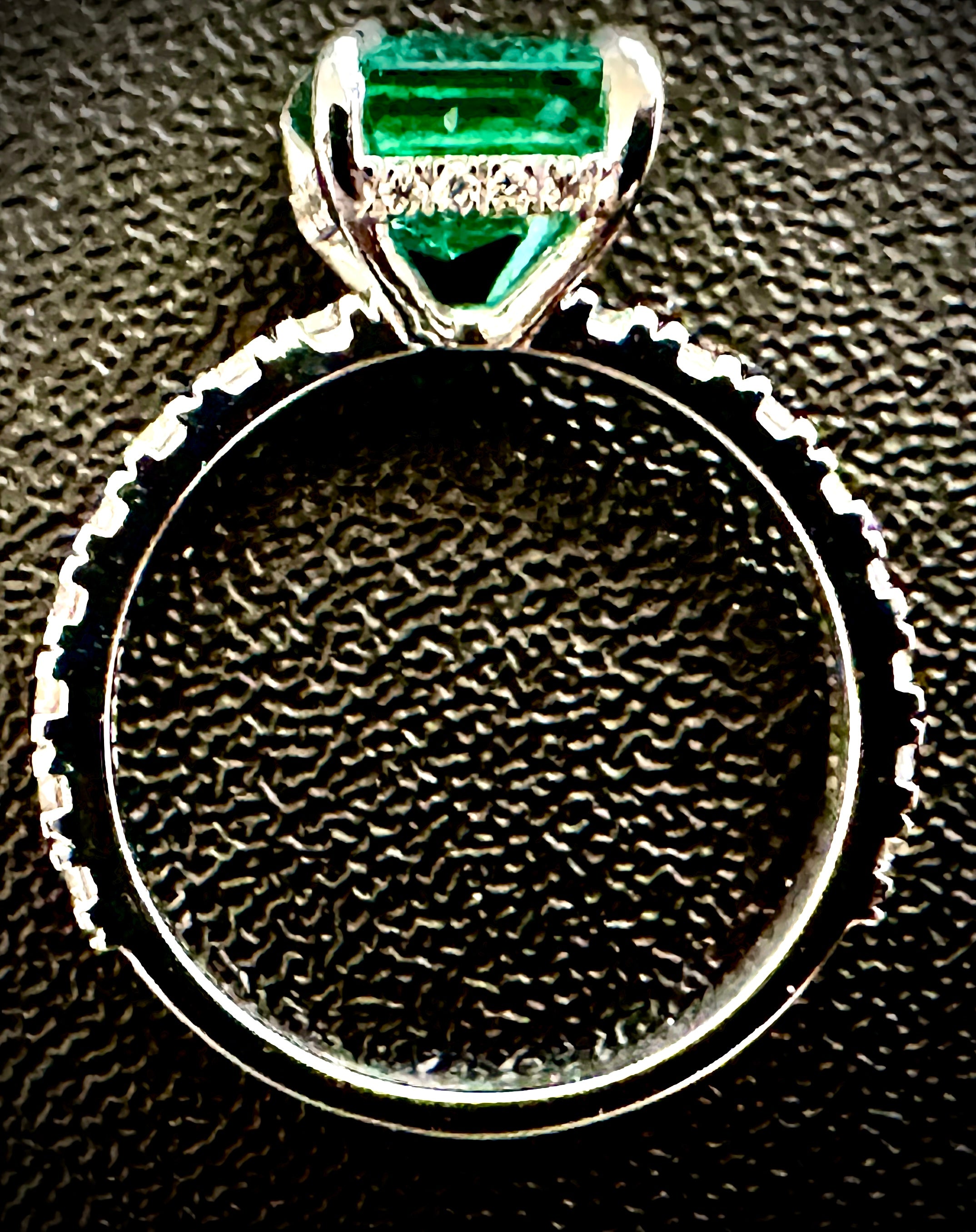 IGI Certified 2.65 Carat Emerald & Diamond Platinum Ring – Natural Emerald, 0.76 ct Diamonds, Size 7 US