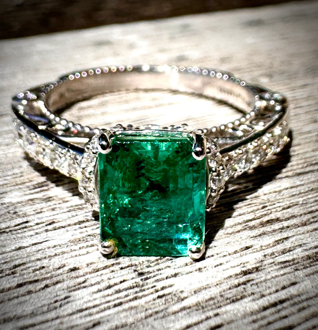Shop luxury emerald jewelry featuring natural emerald rings, pendants & earrings. Ethically sourced gemstones with timeless craftsmanship.